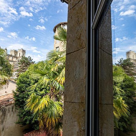 Superbe Appartement, Situe Au Coeur De La Ville. 오슈 외부 사진